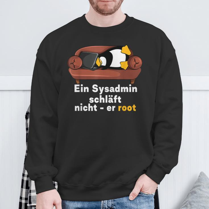 Sysadmin Doesn't Sleep He Root Nerds Penguin Sweatshirt Geschenke für alte Männer