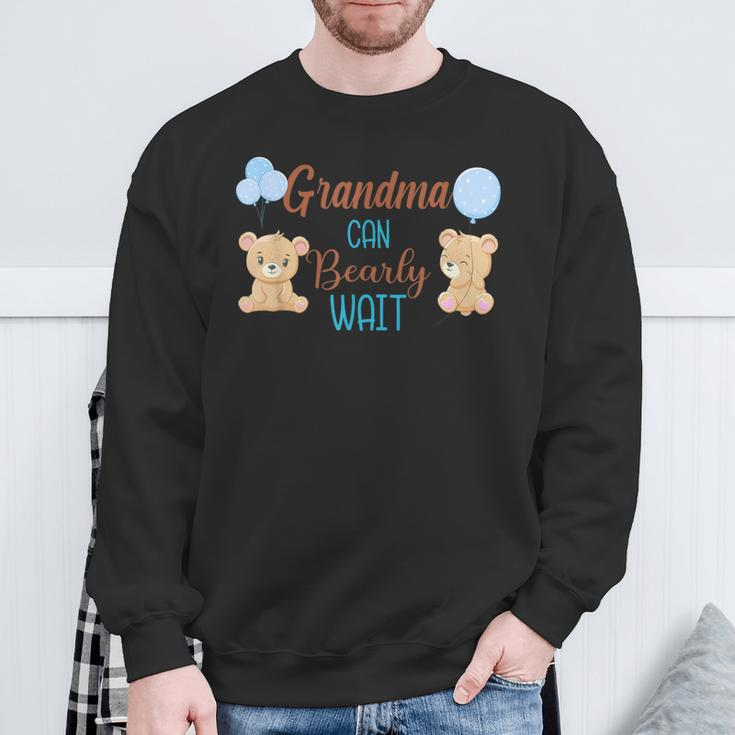 Grandma Can Bearly Wait Bear Gender Neutral Boy Baby Shower Sweatshirt Gifts for Old Men