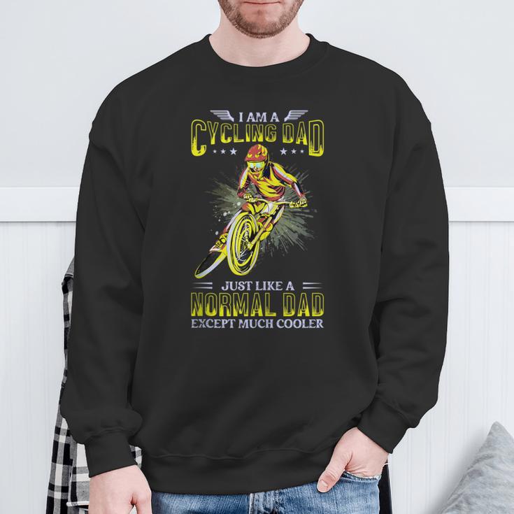 Herren Radfahrer Papa Wie Ein Normaler Papa Aber Cooler Lustiges Sweatshirt Geschenke für alte Männer