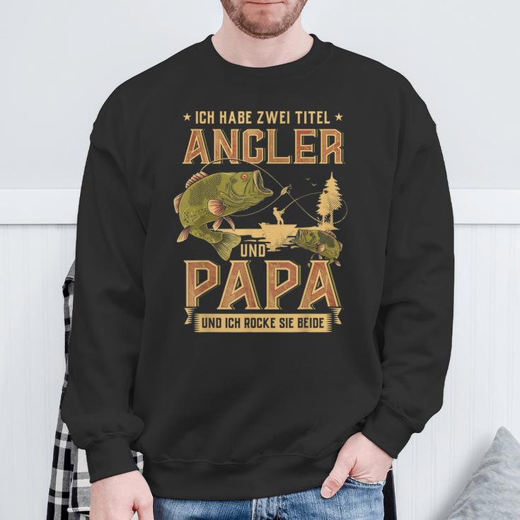 Ich Habe Zwei Titel Angler Und Papa Hecht Mann Carp Fishing S Sweatshirt Geschenke für alte Männer