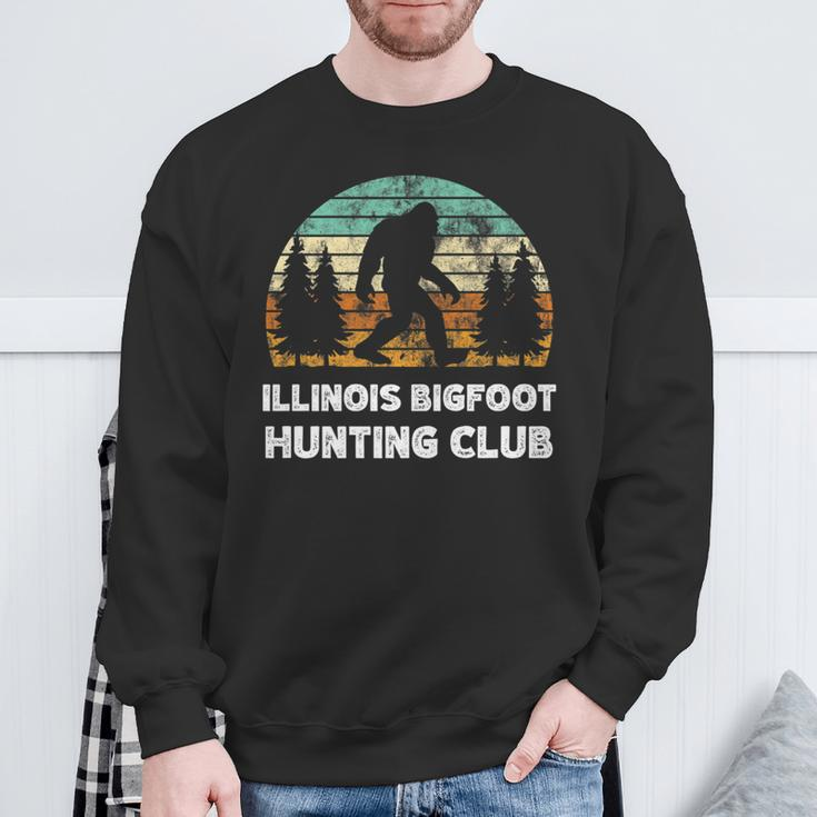 Illinois Bigfoot Hunting Club Sasquatch Fan Sweatshirt Gifts for Old Men