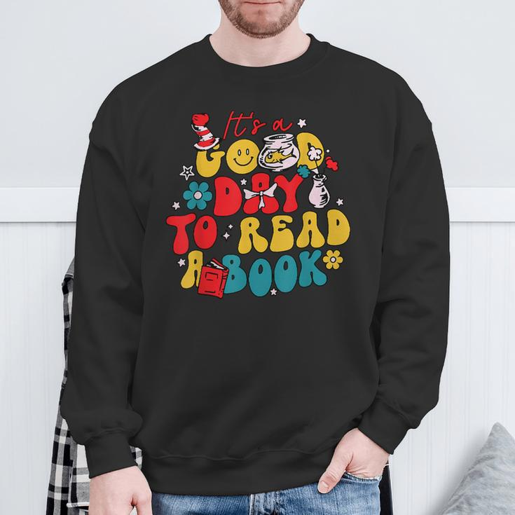 It's A Good Day To Read A Book Reading Day Cat Teachers Sweatshirt Gifts for Old Men