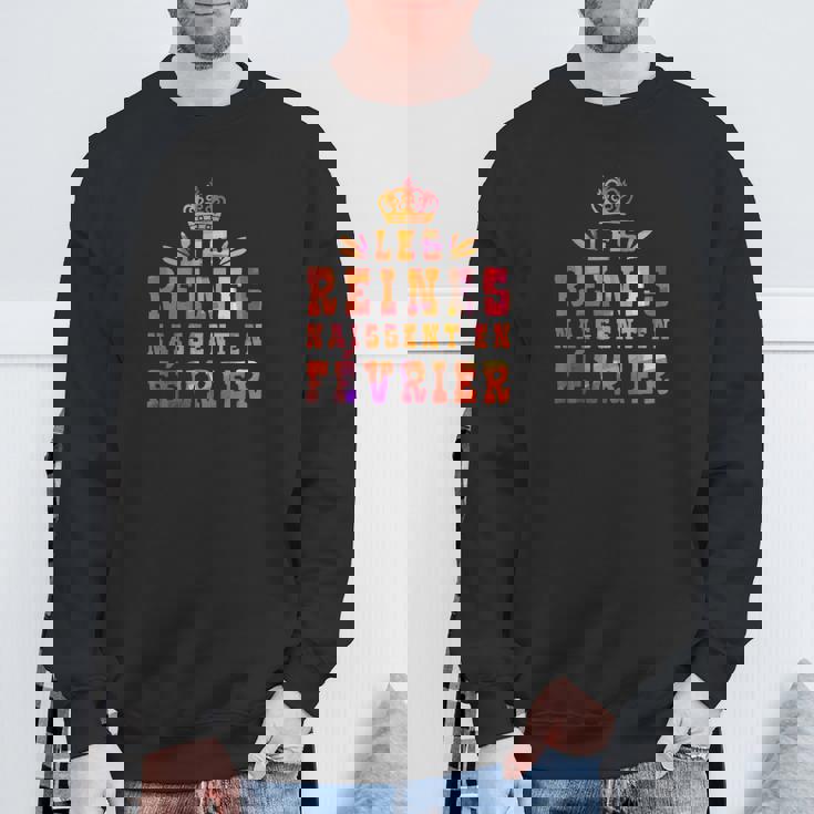Les Reines Naissent En Fevrier Sweater e Cadeaux pour les vieillards