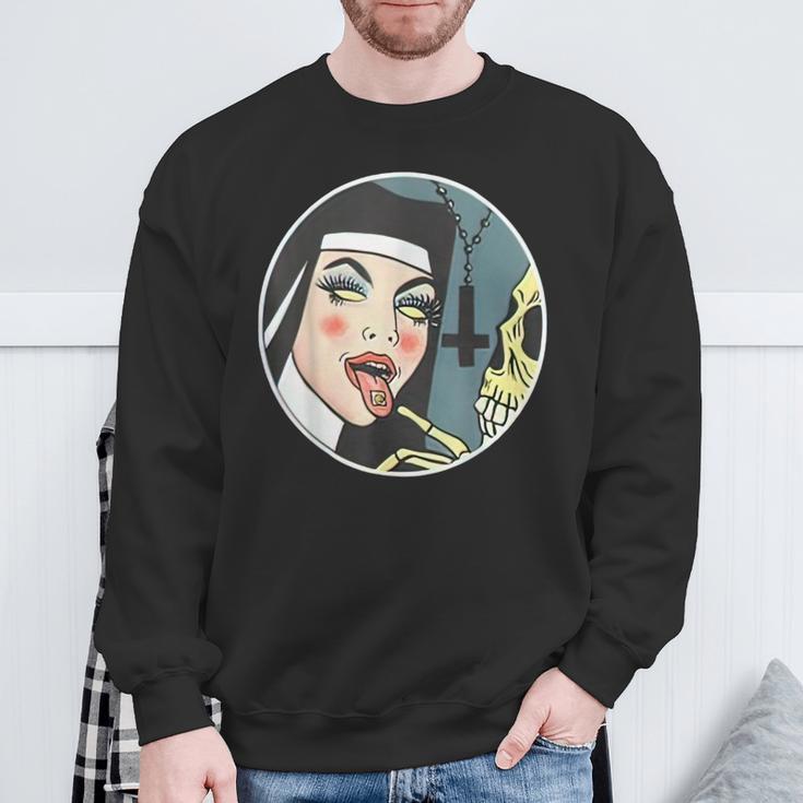 Lick Skull Unholy Nun Sexy Black Sweatshirt Geschenke für alte Männer