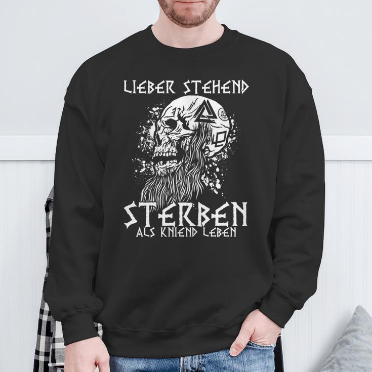 Lieber Stehend Sterben Als Kniend Leben Tattoo Deutschrock Sweatshirt Geschenke für alte Männer