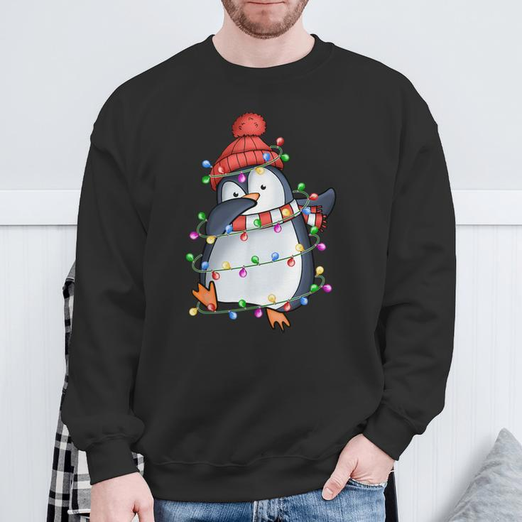 Lustiger Pinguin Weihnachten Dabbing Black Sweatshirt Geschenke für alte Männer