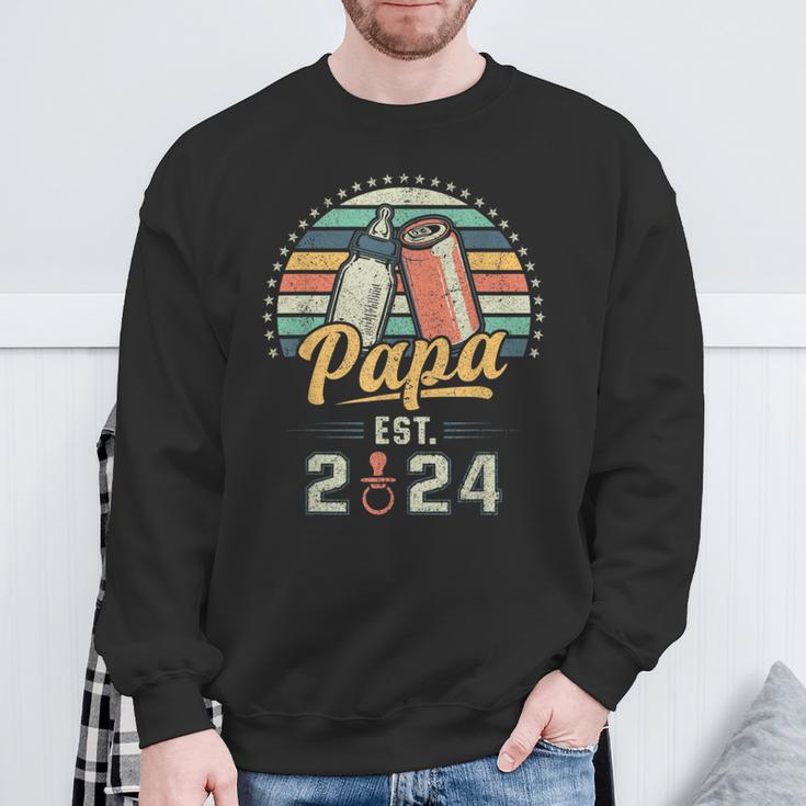 Papa Est 2024 Ersteratertag Frischgebackener Papa Sweatshirt Geschenke für alte Männer