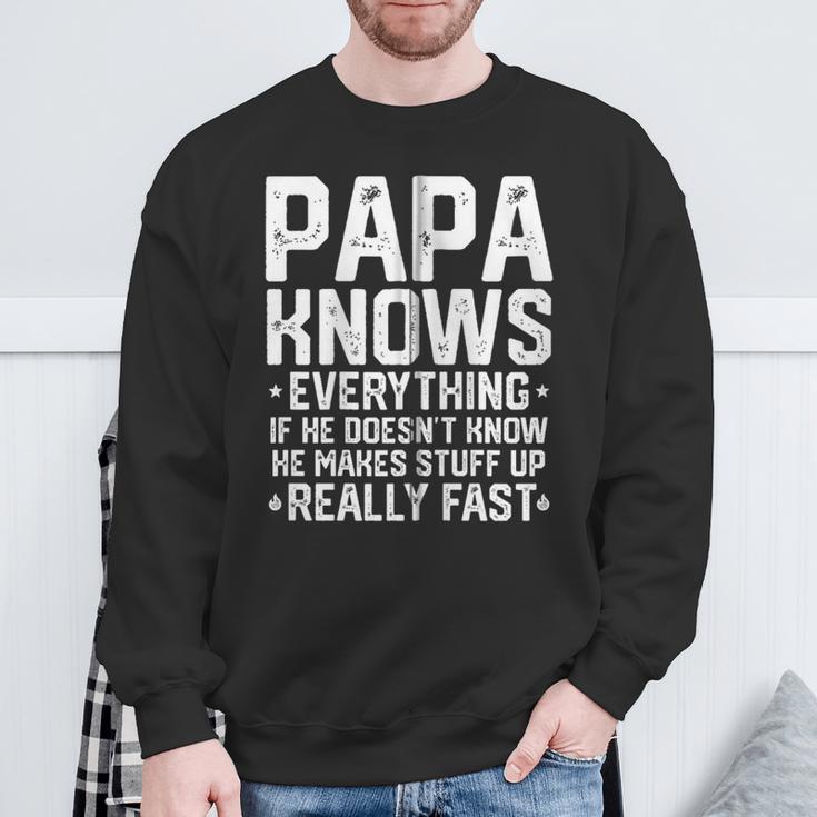 Papa Knows Everythingintage Opa Dad Witzeatertag Kapuzenjacke Sweatshirt Geschenke für alte Männer