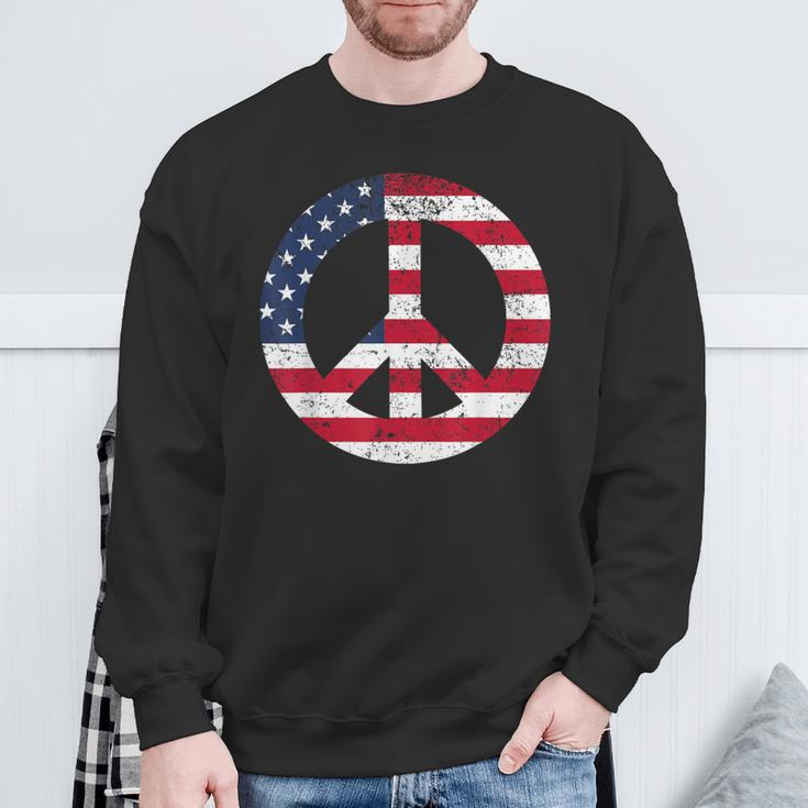 Peace Sign Patriotic Usa Flag Peace & Love Sweatshirt Gifts for Old Men