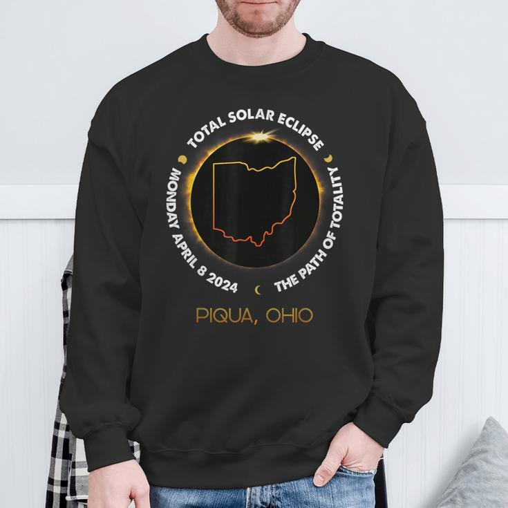 Piqua Ohio Total Solar Eclipse 2024 Sweatshirt Gifts for Old Men