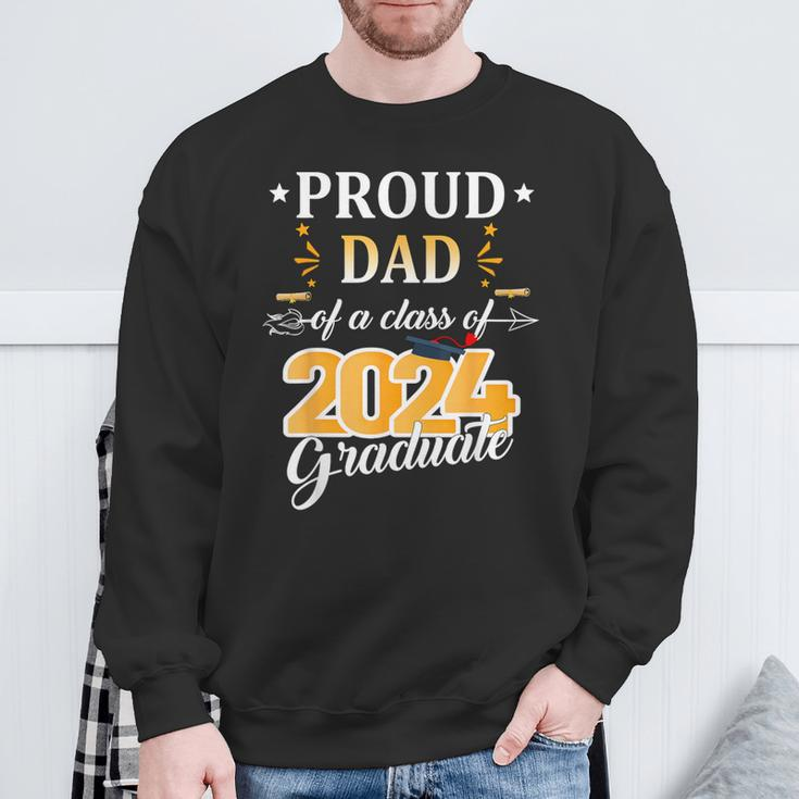 Proud Dad Of A 2024 Senior Graduate Grad 2024 Sweatshirt Gifts for Old Men