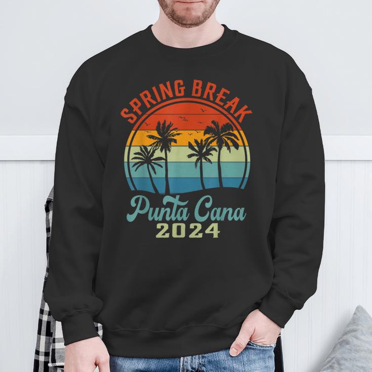 Punta Cana 2024 Spring Break Family School Vacation Retro Sweatshirt Gifts for Old Men