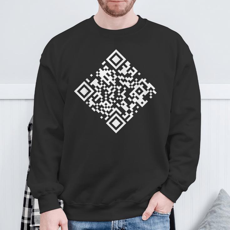 Qr-Code Einer Von Uns Beiden Ist Klüger Als Du Sweatshirt Geschenke für alte Männer