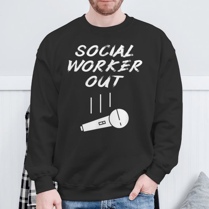 Retired Social Worker Out Retirement Mic Drop Retiring Quote Sweatshirt Gifts for Old Men