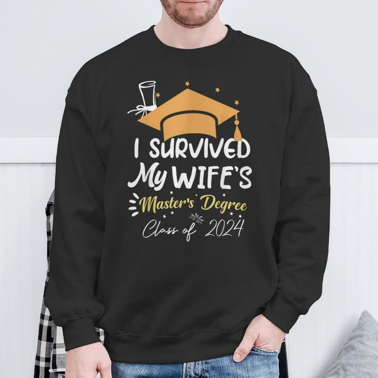 I Survived My Wife's Master's Degree Masters Graduation 2024 Sweatshirt Gifts for Old Men