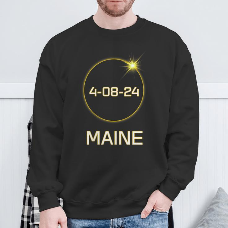 Totality Path 2024 Maine Total Eclipse Pocket Sweatshirt Gifts for Old Men