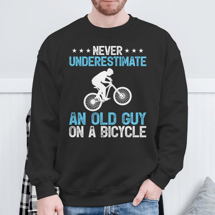 Never Underestimate An Old Guy On A Bicycle Cycling Biker Sweatshirt Gifts for Old Men