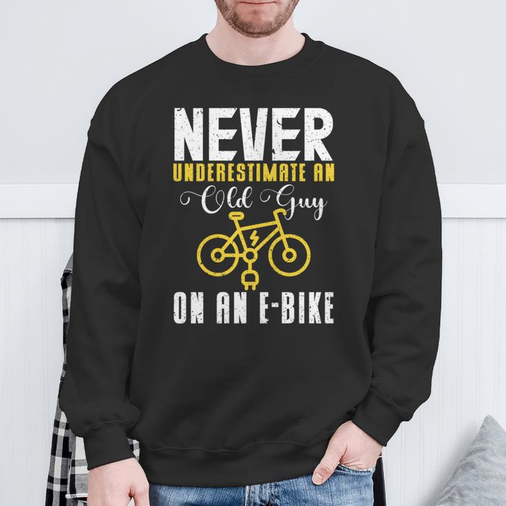Never Underestimate An Old Guy On A Bicycle E-Bike Quote Sweatshirt Gifts for Old Men