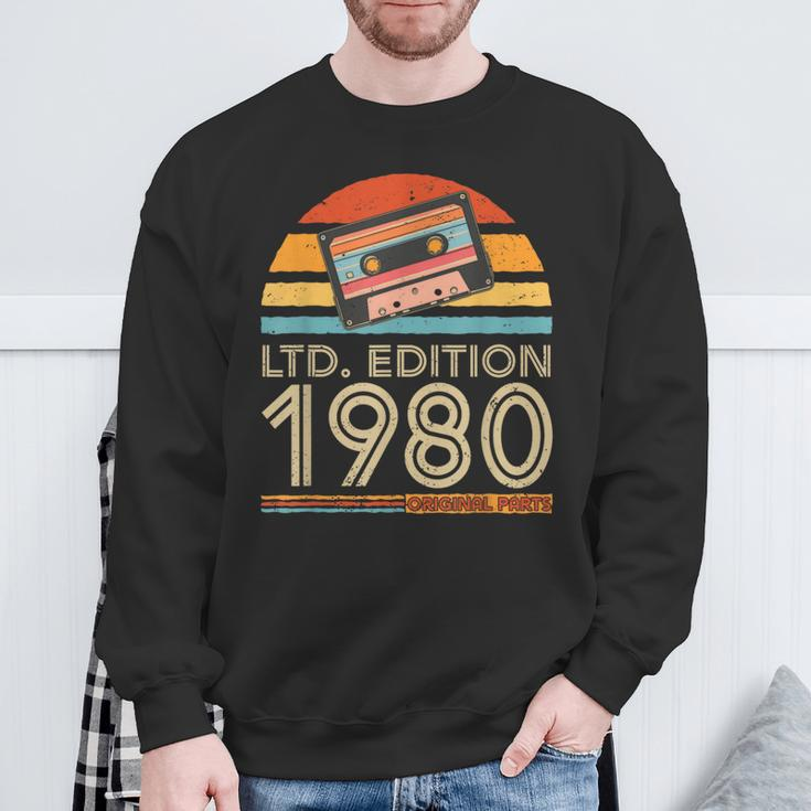 Vintage 1980 Birthday Sweatshirt Gifts for Old Men