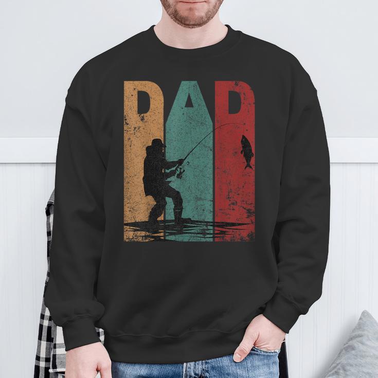 Vintage Fishing Dad Silhouette Father's Day Retro Sweatshirt Gifts for Old Men