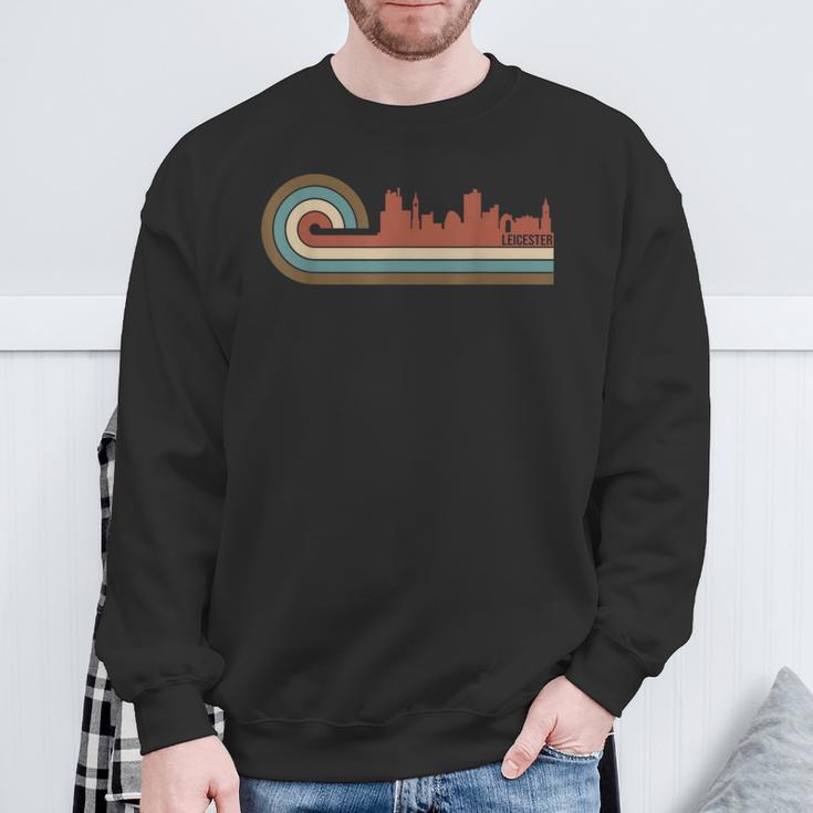 Vintage Leicester Sunset Cityscape Retro Skyline Sweatshirt Gifts for Old Men