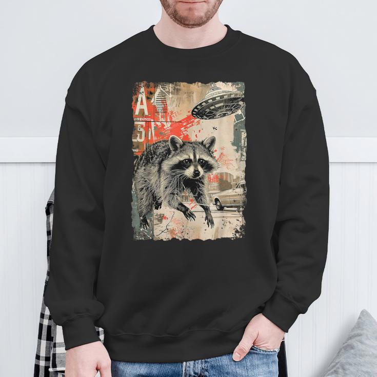 Vintage Raccoon Ufo Alien Animal Raccoon Sweatshirt Geschenke für alte Männer