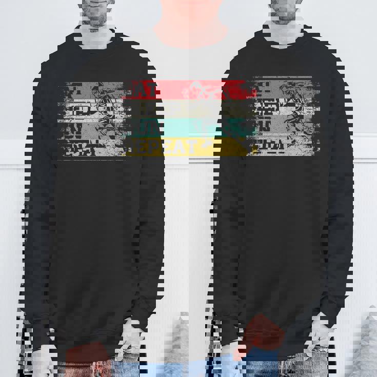 Vintage Retro Eat Sleep Run Repeat Running Runner Sweatshirt Gifts for Old Men
