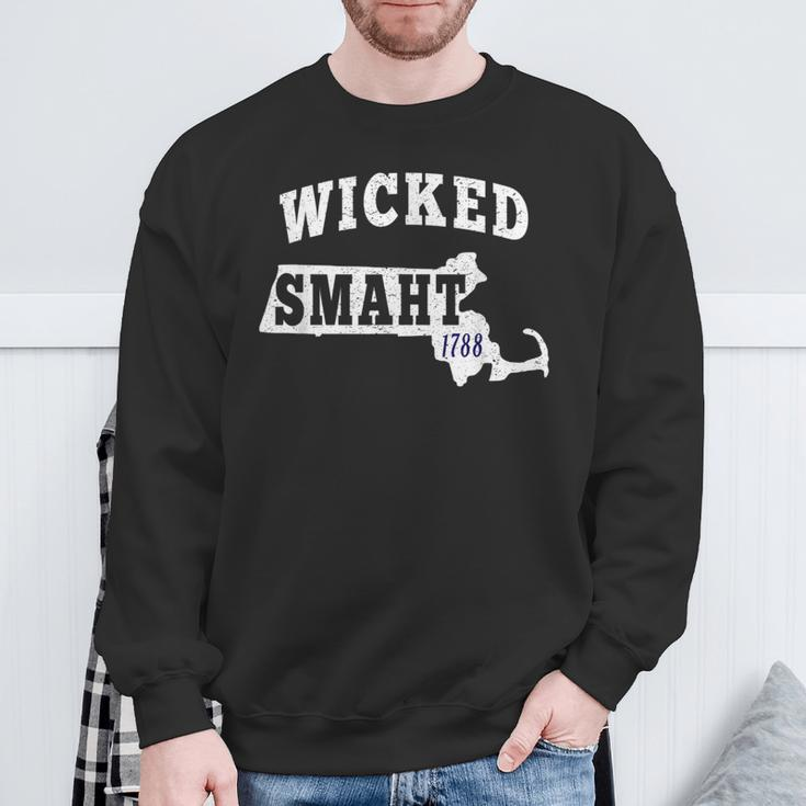 Wicked Smaht Boston Massachusetts Ma Vintage Distressed Sweatshirt Gifts for Old Men