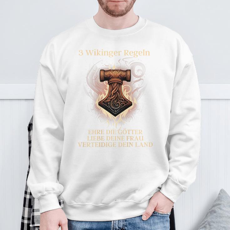 3 Wikinger Regeln Ehre Die Götter Liebe Deine Frau Sweatshirt Geschenke für alte Männer