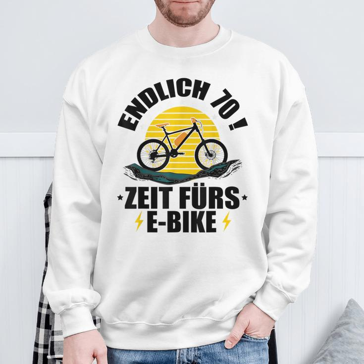 70Th Birthday Bicycle Endlich 70 Zeit Für E-Bike Sweatshirt Geschenke für alte Männer