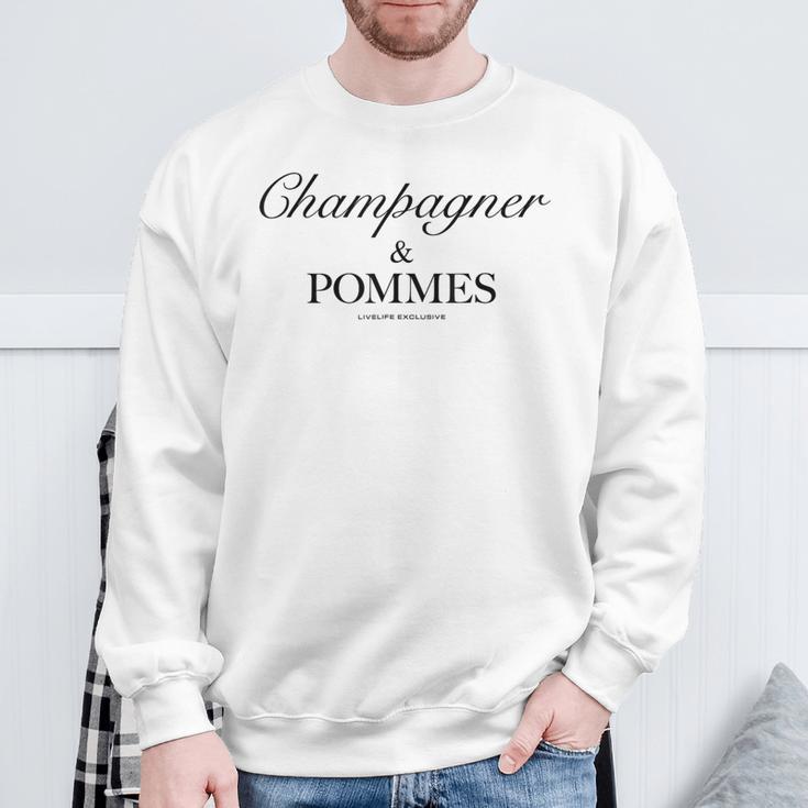 Champagner & Pommes X Livelife Liebe Champagne Frites Love Sweatshirt Geschenke für alte Männer