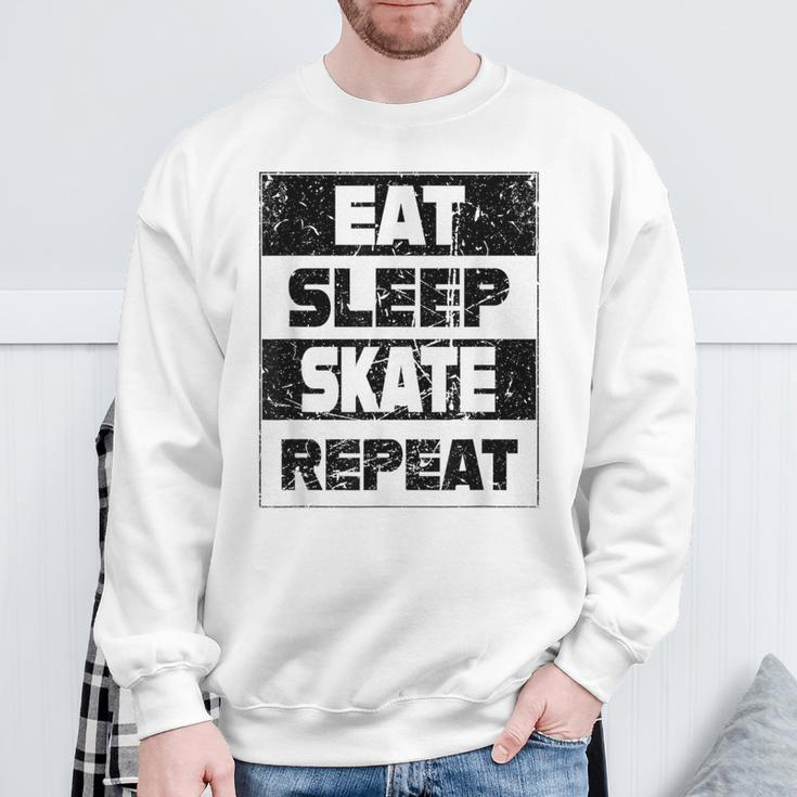 Eat Sleep Skate Repeat Sweatshirt Geschenke für alte Männer