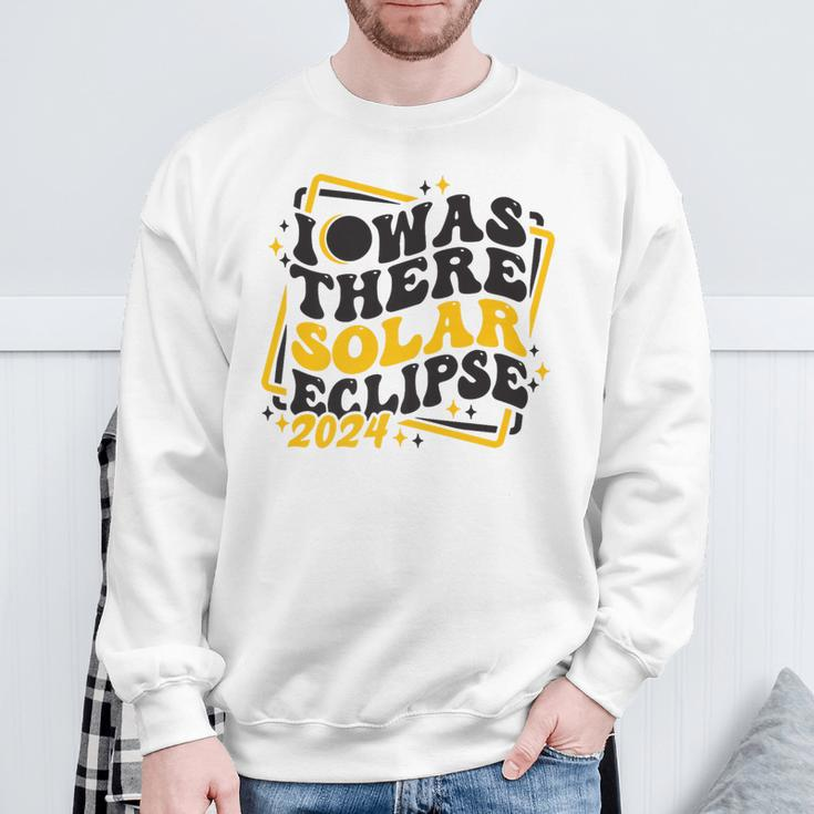Groovy Vintage Retro I Was There Solar Eclipse 2024 Sweatshirt Gifts for Old Men