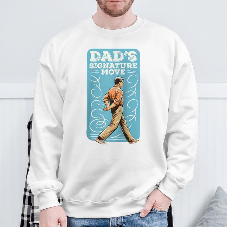 Herren Papas Signature Move Lustiges Papa-Meme Zumatertag Des Großvaters Raglan Sweatshirt Geschenke für alte Männer