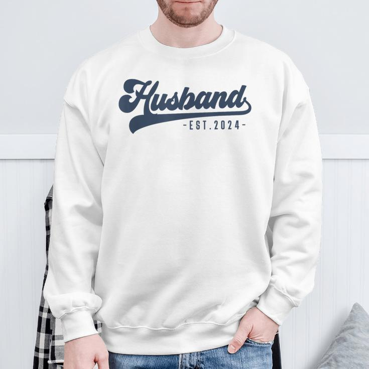 Husband Est 2024 Just Married Honeymoon Hubby Wedding Couple Sweatshirt Gifts for Old Men