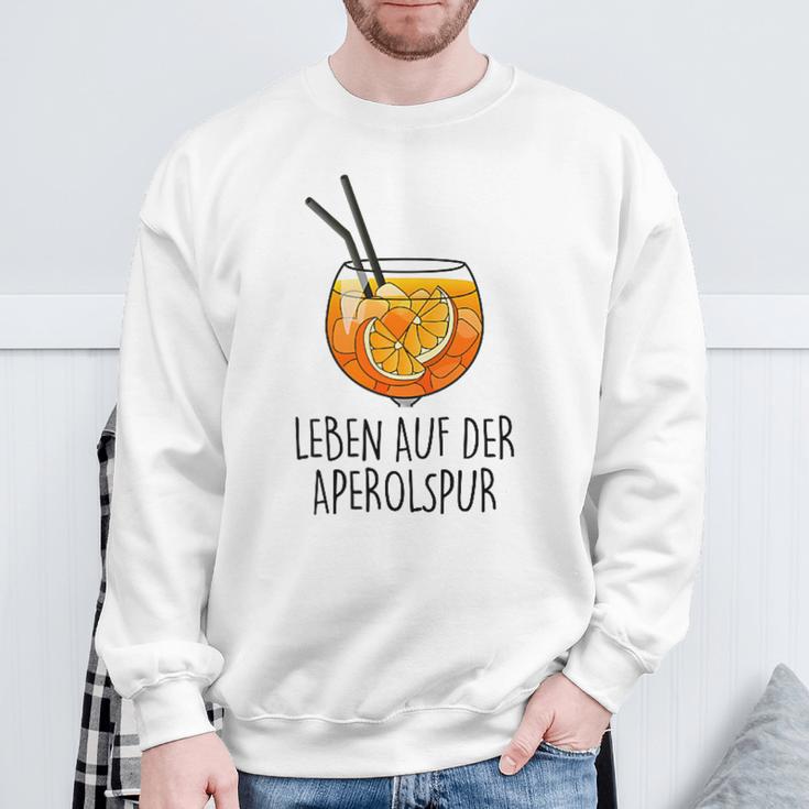 Leben Auf Der Aperolspur X Spitzuz Club Auf Spitztour Mini Sweatshirt Geschenke für alte Männer