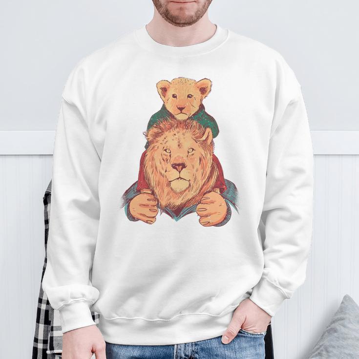 Löwe Familieater Sohn Tochteratertag Papa Tierfreund Sweatshirt Geschenke für alte Männer