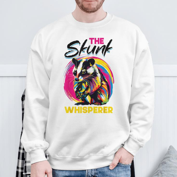 Lustiges Stinktier The Skunk Whisperer Sweatshirt Geschenke für alte Männer