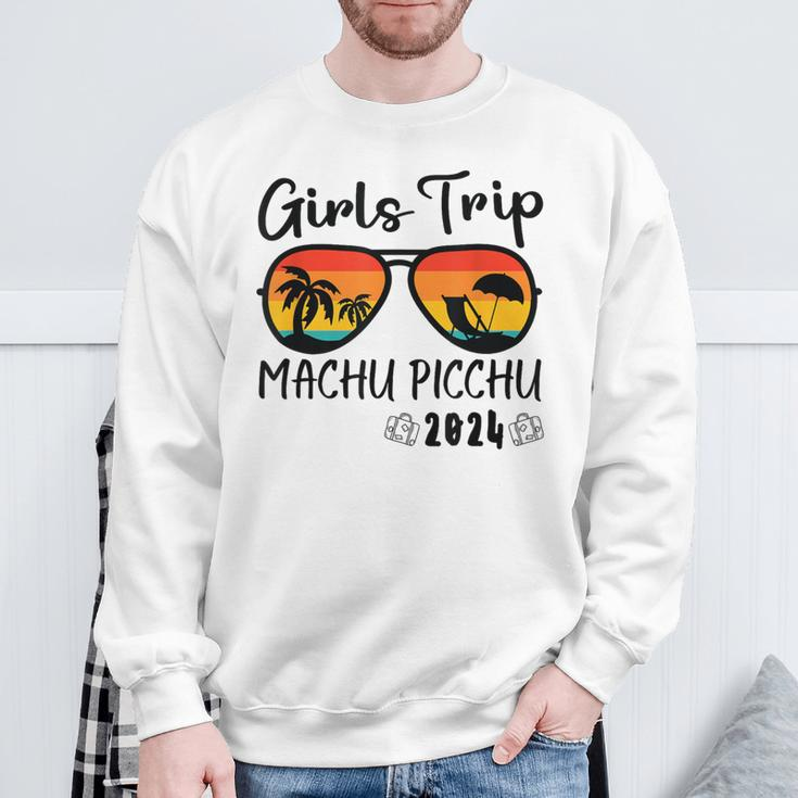 Machu Picchu Peru Girls Trip 2024 Sweatshirt Gifts for Old Men