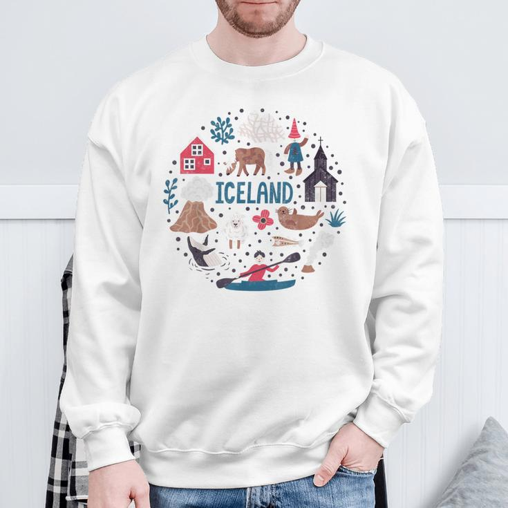 Travel Europe Iceland Reykjavik Family Vacation Souvenir Sweatshirt Gifts for Old Men