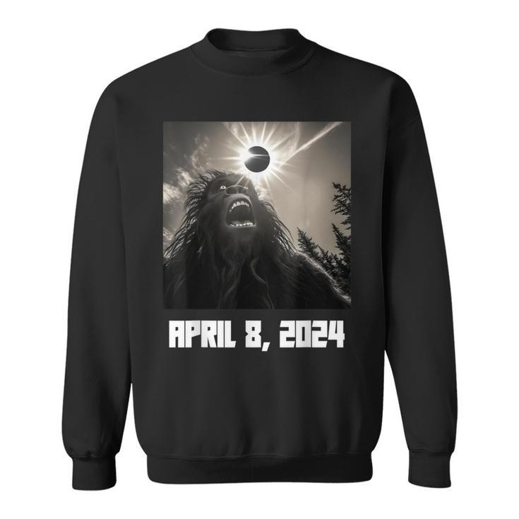 2024 Solar Eclipse Bigfoot Sasquatch Selfie Sweatshirt