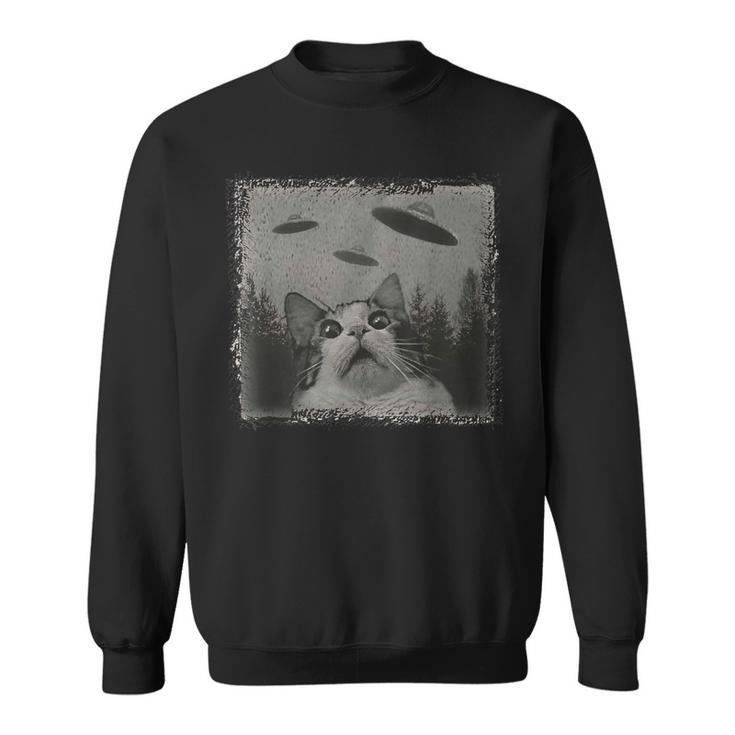 Alien Ufo Cat Selfie Kitty Vintage Graphic Cats Lover Sweatshirt