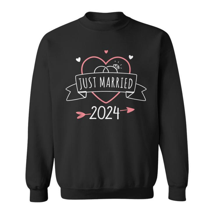 Just Married 2024 With Heart For Wedding And Honeymoon Sweatshirt
