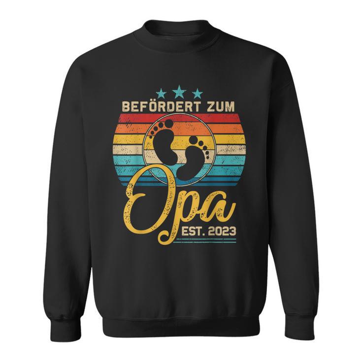 Promote To Grandpa 2023 Vintage Ich Werde Opa 2023 Loading Sweatshirt