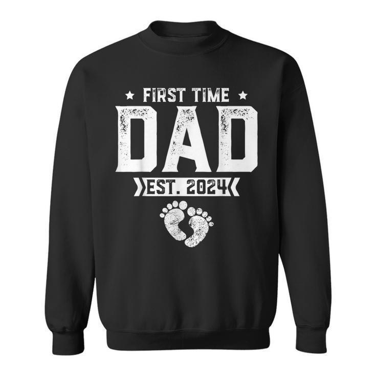 Promoted To Dad Est 2024 First Time Dad Father's Day Sweatshirt