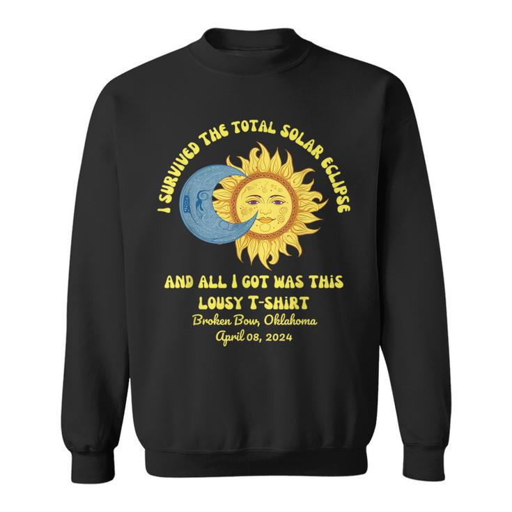 Total Solar Eclipse Broken Bow Oklahoma April 8 2024 Retro Sweatshirt