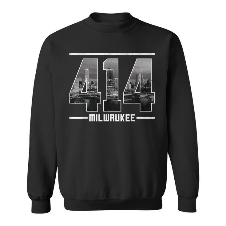 Vintage Milwaukee 414 Area Code Wisconsin Skyline Sweatshirt