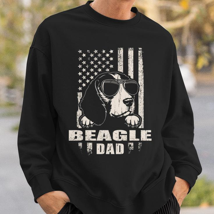 Beagle Dad Cool Vintage Retro Proud American Sweatshirt Gifts for Him