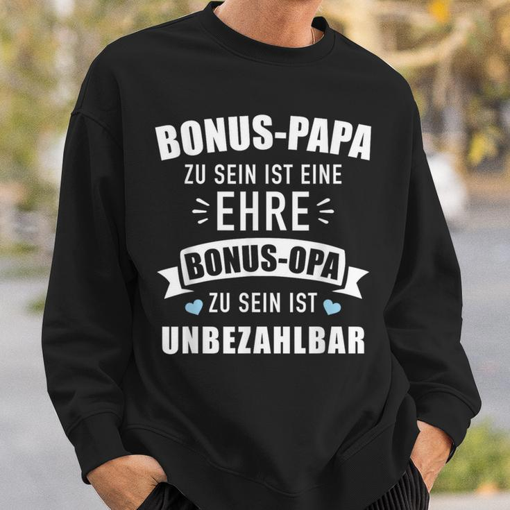 Bonus Papa Zu Sein Ist Eine Ehre Bonus Opa Ist Unzahlbar German Language Sweatshirt Geschenke für Ihn