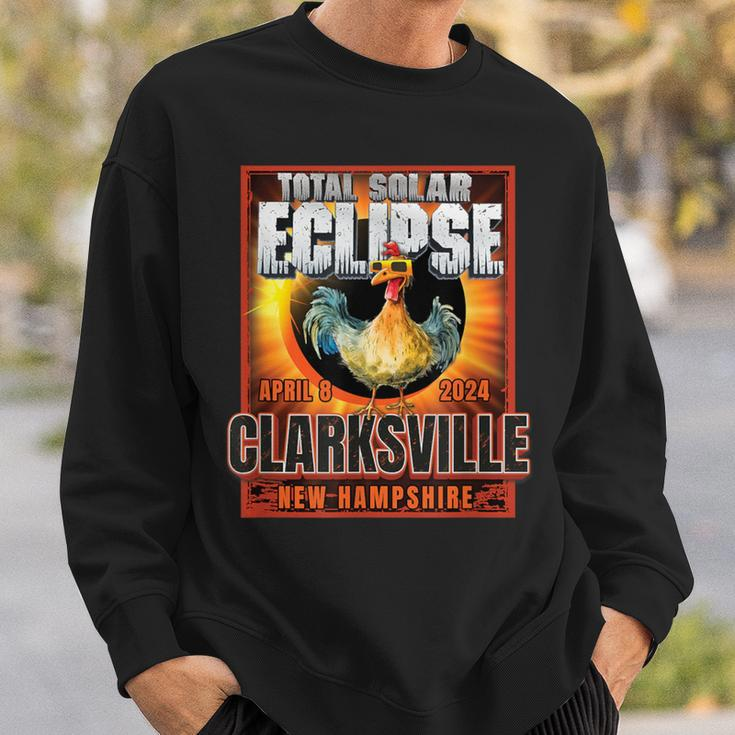 Clarksville New Hampshire Total Solar Eclipse Chicken Sweatshirt Gifts for Him